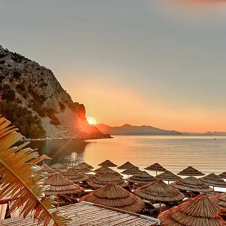 Hotel Pilos