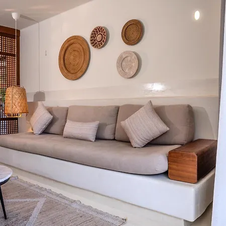 Pilos Hotel