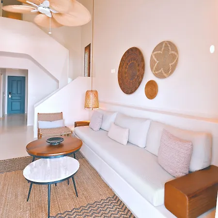 Hotel Pilos